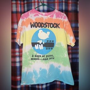 Vintage style Woodstock festival shirt